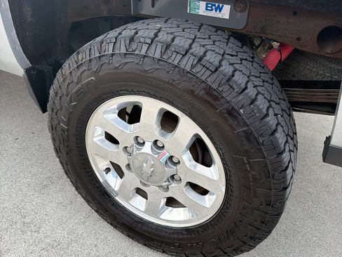Used 2015 Chevrolet Silverado 2500 LTZ w/ Z71 Package, Off-Road AWD/4WD image 10