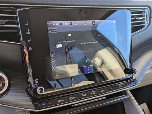 Used 2024 Jeep Wagoneer L Series II w/ Flexible Seating Group image 20