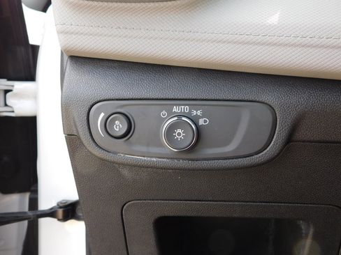 Used 2025 Chevrolet TrailBlazer LT FWD image 20