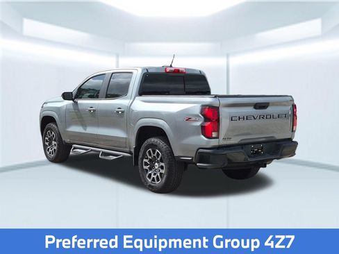 Used 2023 Chevrolet Colorado Z71 w/ Z71 Convenience Package 2 AWD/4WD image 4