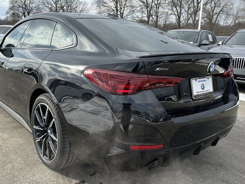 Used 2026 BMW 430i xDrive w/ M Sport Package AWD/4WD image 8