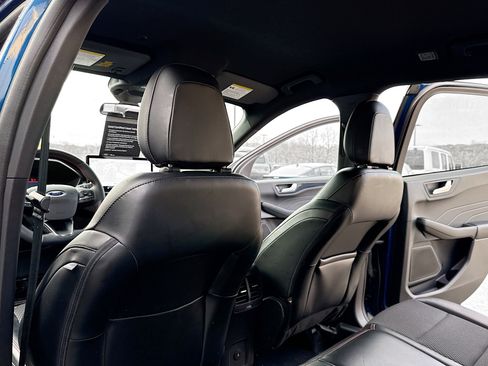 Certified 2023 Ford Escape ST-Line w/ Tech Pack #1 image 6