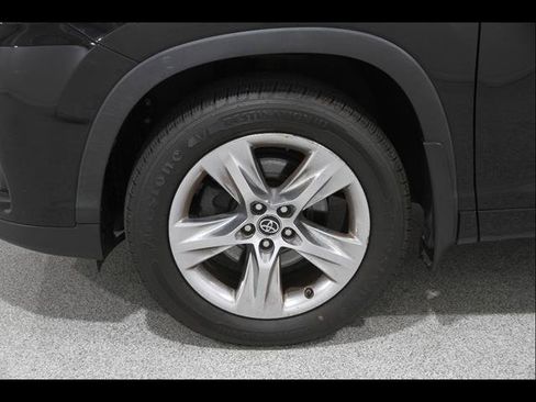 Used 2018 Toyota Highlander Limited AWD/4WD image 22