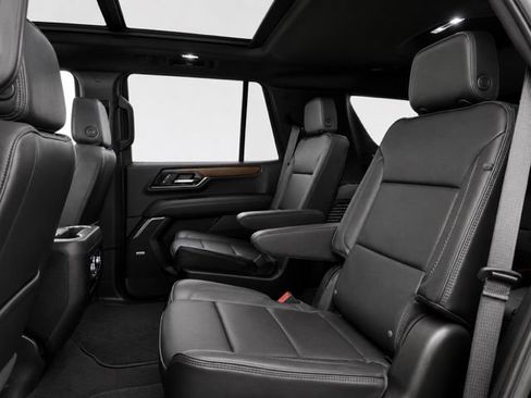 Used 2025 GMC Yukon Denali w/ Sun & Power Step Package AWD/4WD image 26