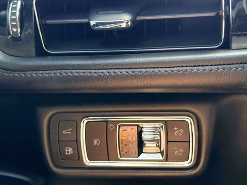 Used 2023 Lincoln Aviator Grand Touring w/ Equipment Group 301A AWD/4WD image 21