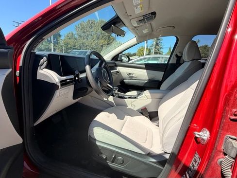 Used 2025 Hyundai Tucson SEL FWD image 5