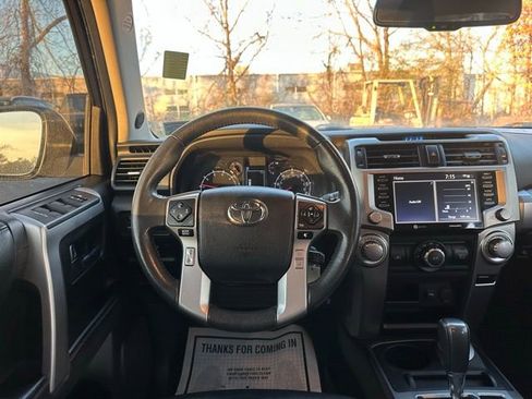 Used 2020 Toyota 4Runner SR5 image 20