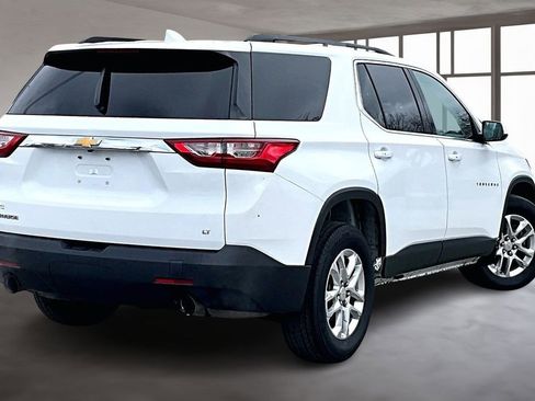 Used 2019 Chevrolet Traverse LT image 3