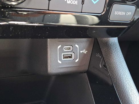 New 2026 Jeep Compass Limited w/ Sun, Sound & Navigation Group AWD/4WD image 17