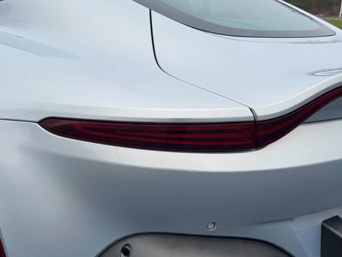 Used 2020 Aston Martin V8 Vantage Coupe image 56