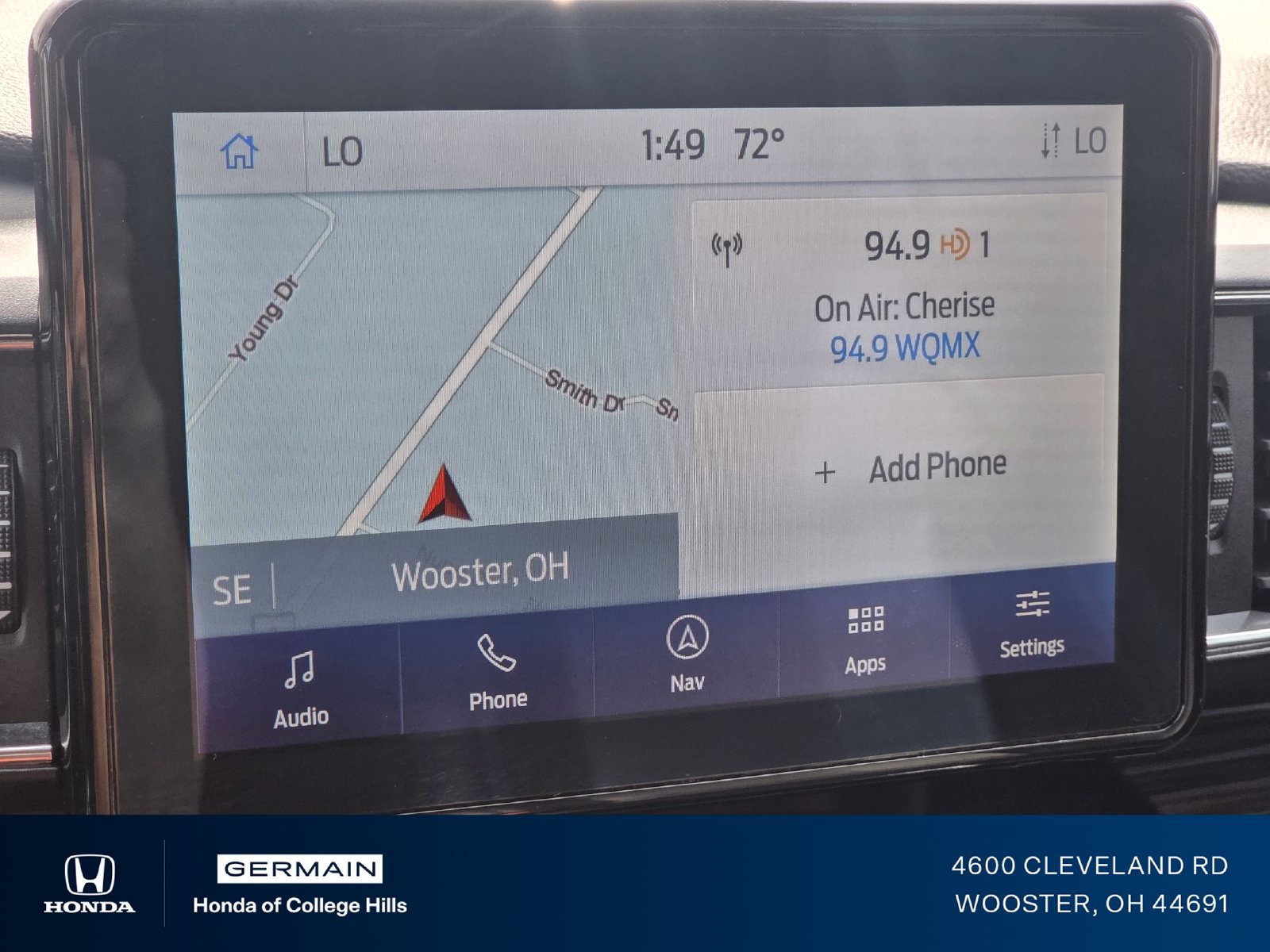 Used 2024 Ford Explorer Limited AWD/4WD image 8