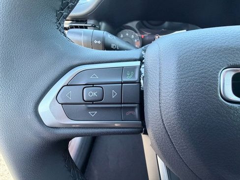 New 2026 Jeep Compass Latitude image 13