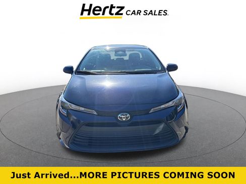 Used 2025 Toyota Corolla LE FWD image 1