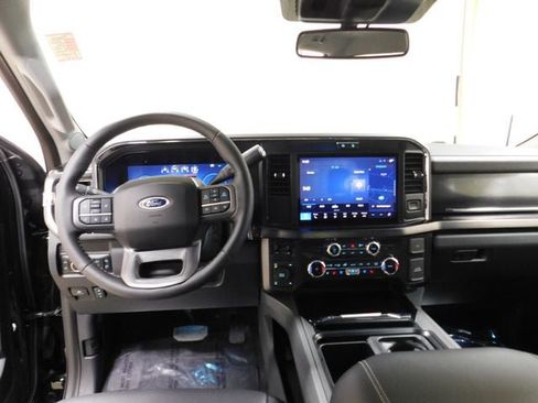 New 2026 Ford F250 Lariat w/ Black Appearance Package image 36