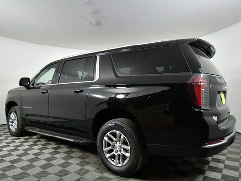 New 2025 Chevrolet Suburban LS image 14