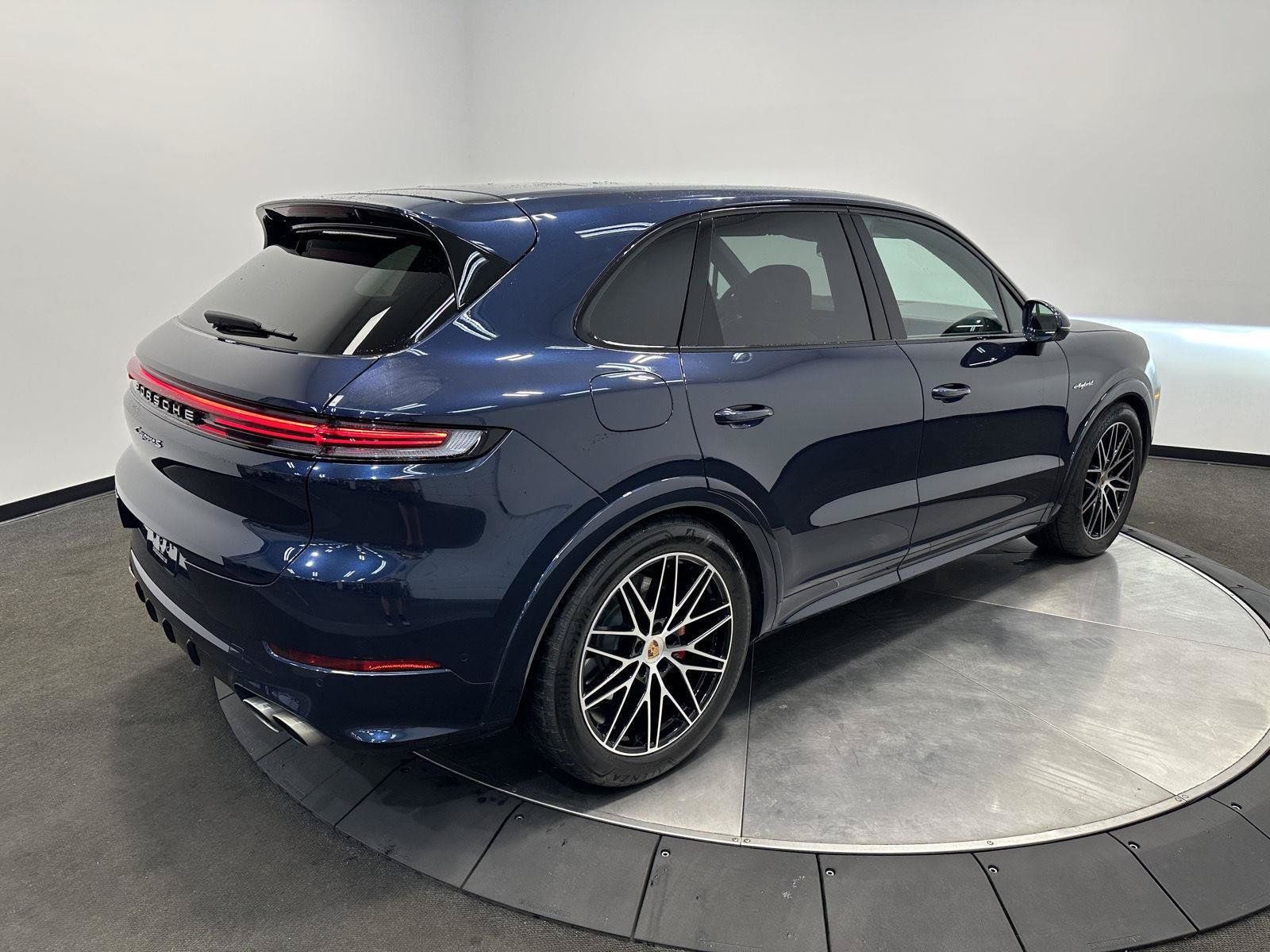 Certified 2026 Porsche Cayenne S AWD/4WD image 7