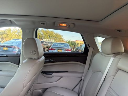 Used 2016 Cadillac SRX Luxury w/ Driver Awareness Package image 20