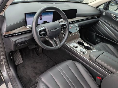 Used 2025 Genesis GV80 2.5T Select AWD/4WD image 12