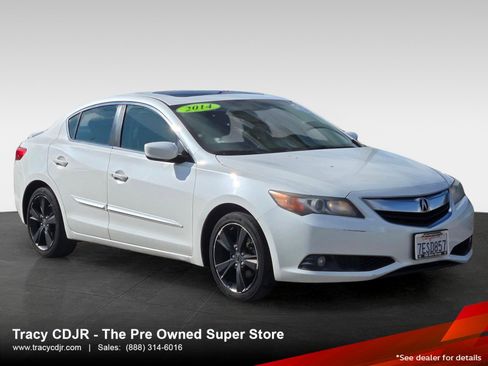 Used 2014 Acura ILX w/ Technology Package image 1