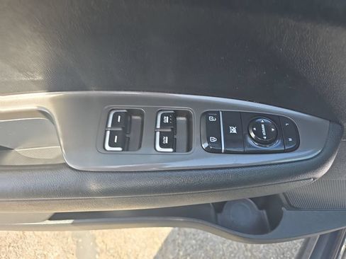 Used 2020 Kia Optima SE FWD image 18
