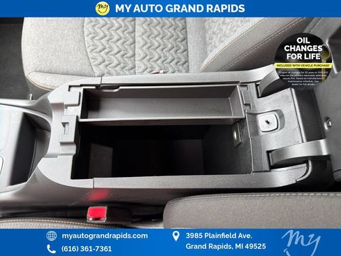 Used 2024 Chevrolet Equinox LT AWD/4WD image 24