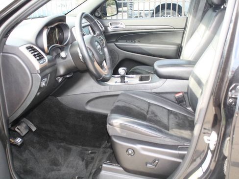 Used 2015 Jeep Grand Cherokee Altitude AWD/4WD image 6
