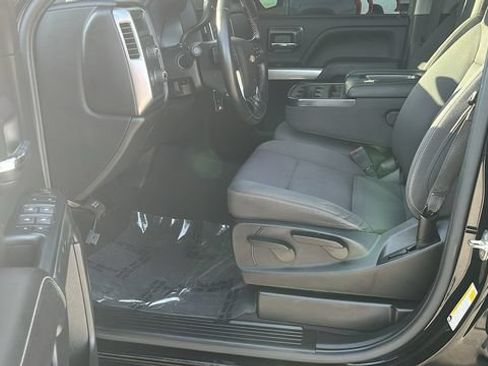 Used 2019 Chevrolet Silverado 1500 LT AWD/4WD image 17