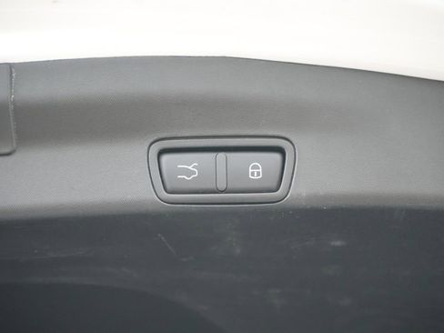 Used 2020 Alfa Romeo Stelvio Ti w/ Active Blind Spot Package image 12