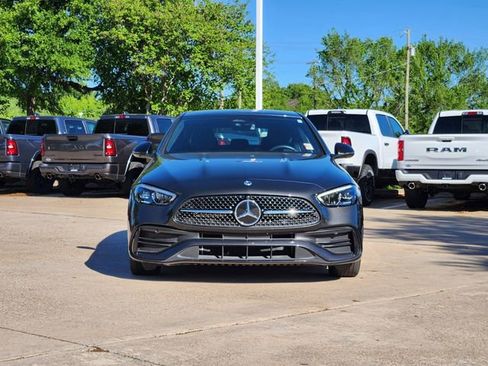 Used 2023 Mercedes-Benz C 300 Sedan image 2