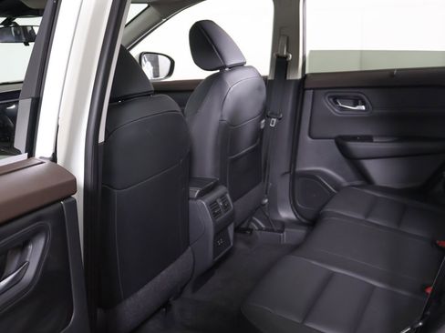 Used 2023 Nissan Rogue SV w/ SV Premium Package image 27