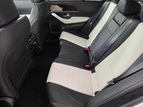 New 2026 Mercedes-Benz GLE 450 4MATIC image 11