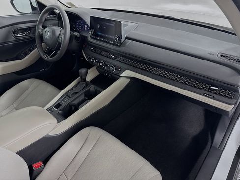 Used 2023 Honda Accord EX image 26