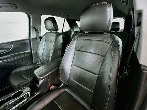 Used 2021 Chevrolet Equinox Premier FWD image 19
