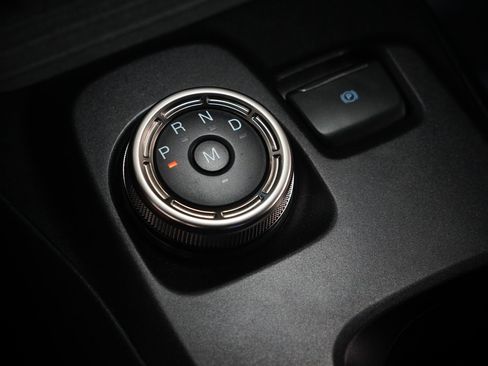 Used 2021 Ford Mustang Shelby GT500 w/ Carbon Fiber Track Pack image 29