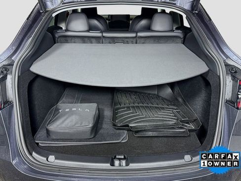 Used 2023 Tesla Model Y Performance image 25