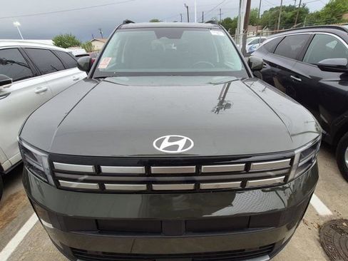 Used 2025 Hyundai Santa Fe SEL AWD/4WD image 2