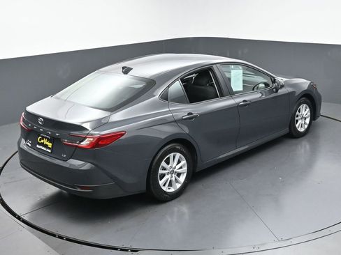 Used 2026 Toyota Camry LE FWD image 44