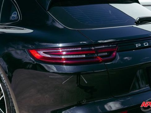 Used 2018 Porsche Panamera Turbo Sport Turismo image 60