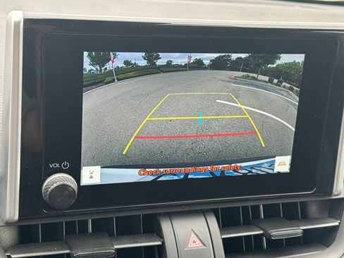 Certified 2025 Toyota RAV4 XLE AWD/4WD image 28