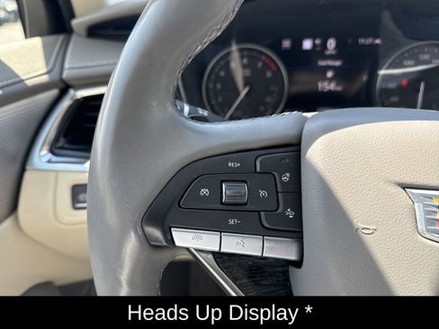 Used 2021 Cadillac XT6 Premium Luxury AWD/4WD image 16