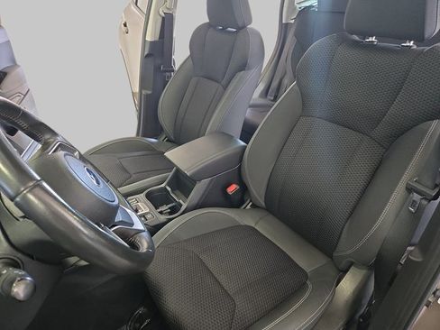 Used 2023 Subaru Forester Premium image 18