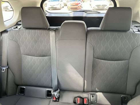 Used 2024 Toyota Corolla Cross LE image 27