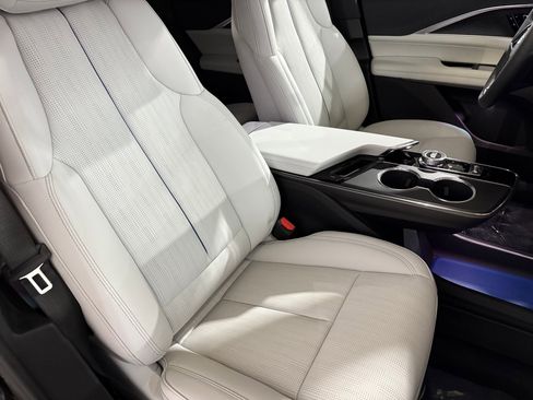 New 2026 Cadillac Lyriq Sport image 49