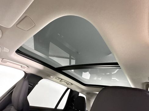 New 2026 Volvo XC90 B5 Core w/ Protection Package Premier image 22