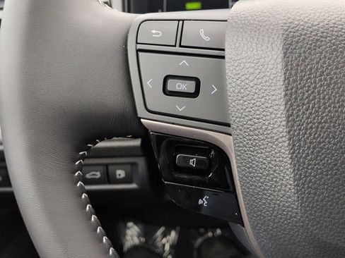 Used 2026 Toyota Camry SE image 15