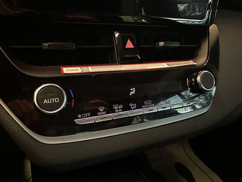 Used 2026 Toyota Corolla LE FWD image 15