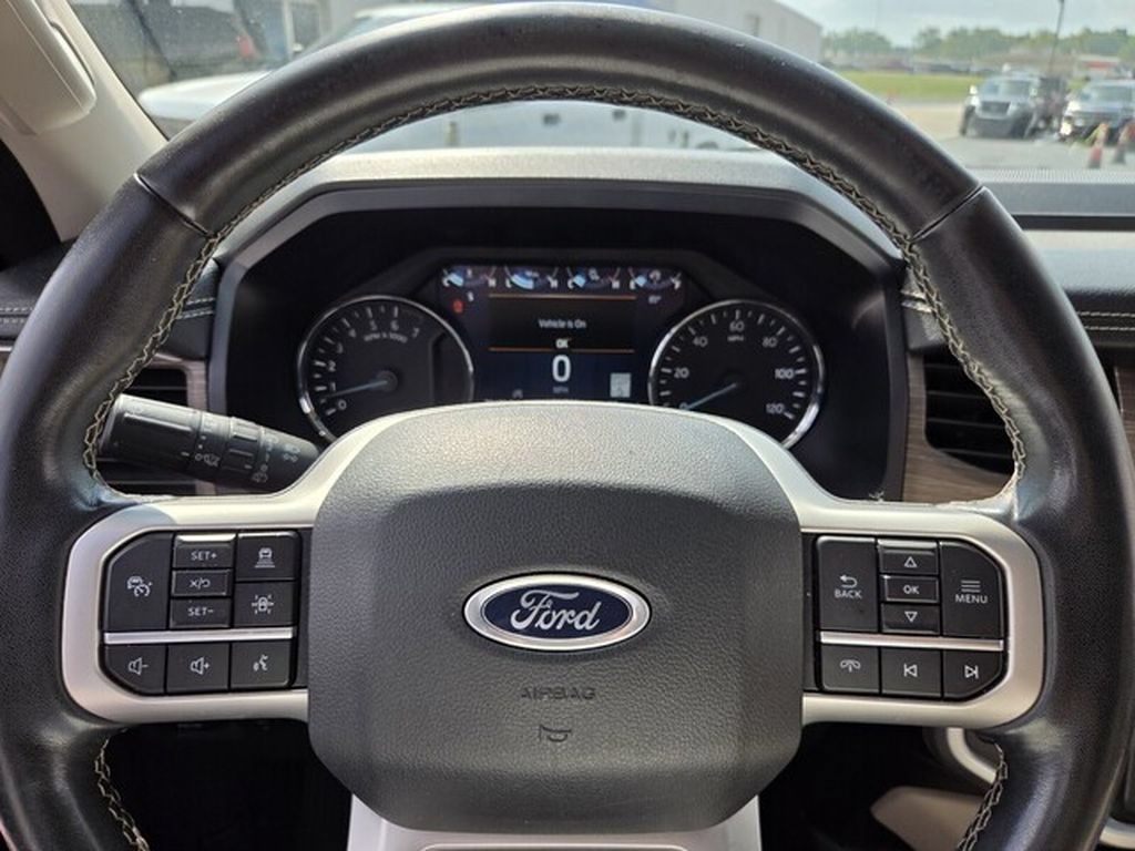 Used 2024 Ford Expedition Limited RWD image 29