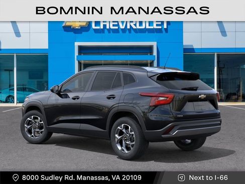 New 2026 Chevrolet Trax LT FWD image 4