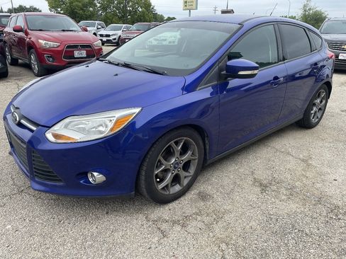 Used 2014 Ford Focus SE w/ Equipment Group 201A FWD image 5