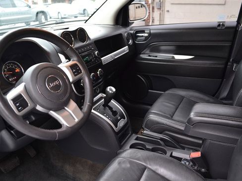 Used 2016 Jeep Compass High Altitude image 9